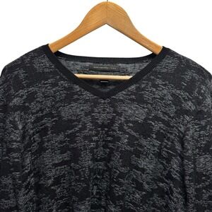 John Varvatos Luxe Mens Medium Black/Gray Wool Digital Camouflage V-Neck Sweater